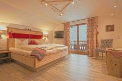 Zirbenschlafzimmer4